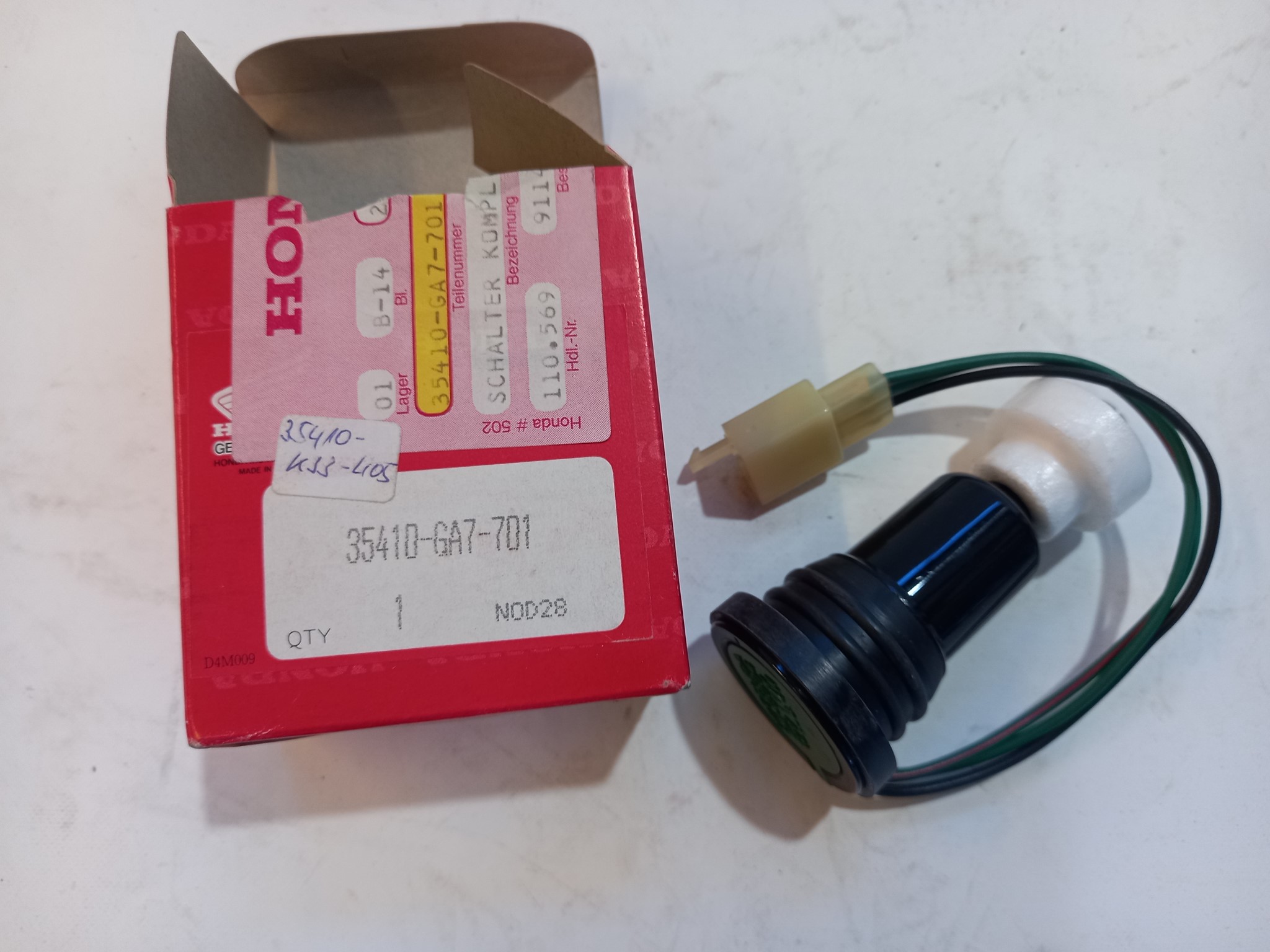 Picture of SCHALTER OELSTAND  35410-GA7-701 NS 50 A 